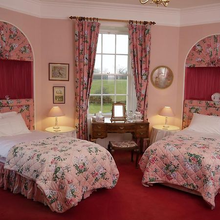 מלון בנצ'ורי Deeside Country House מראה חיצוני תמונה